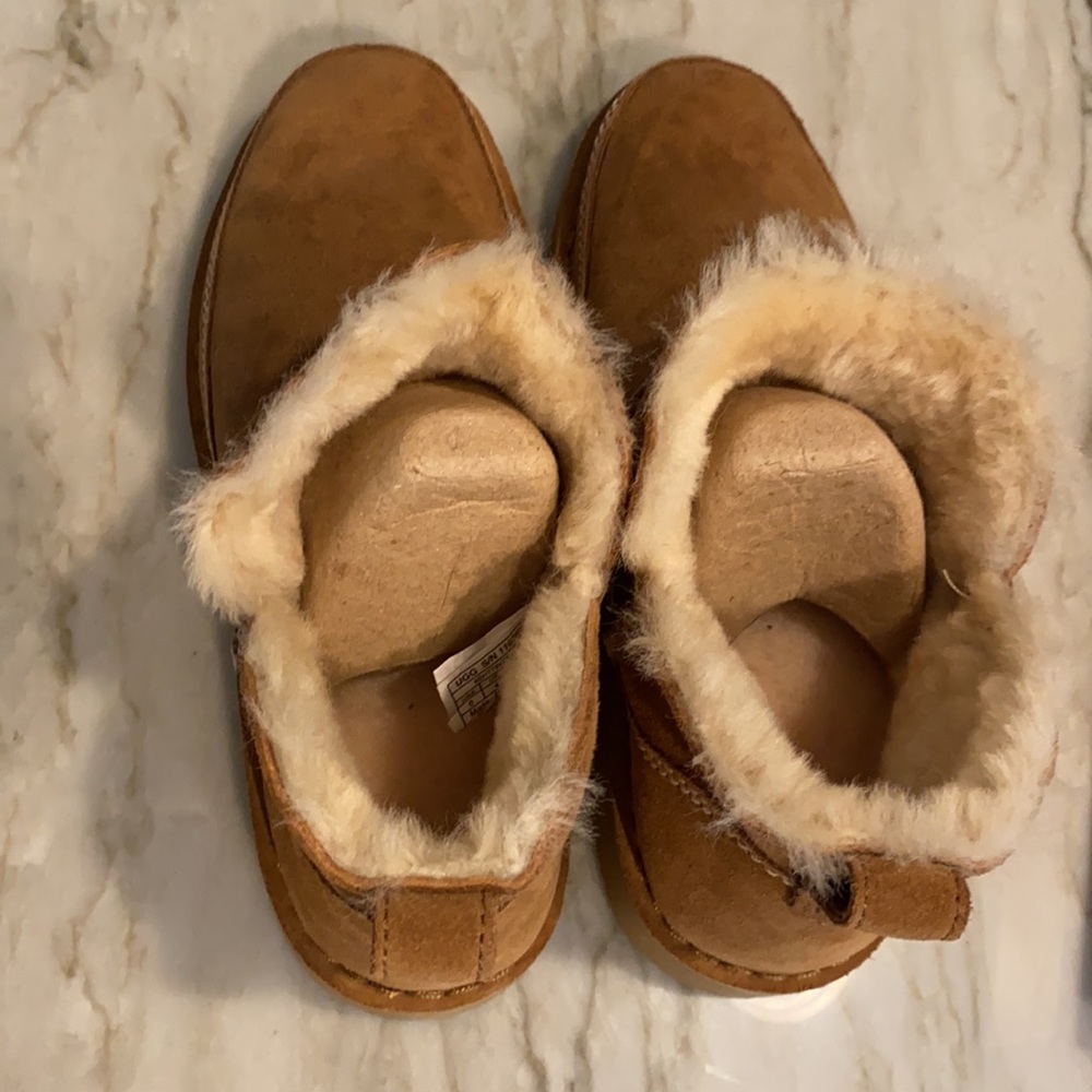 Ugg Boots Mini - image 3